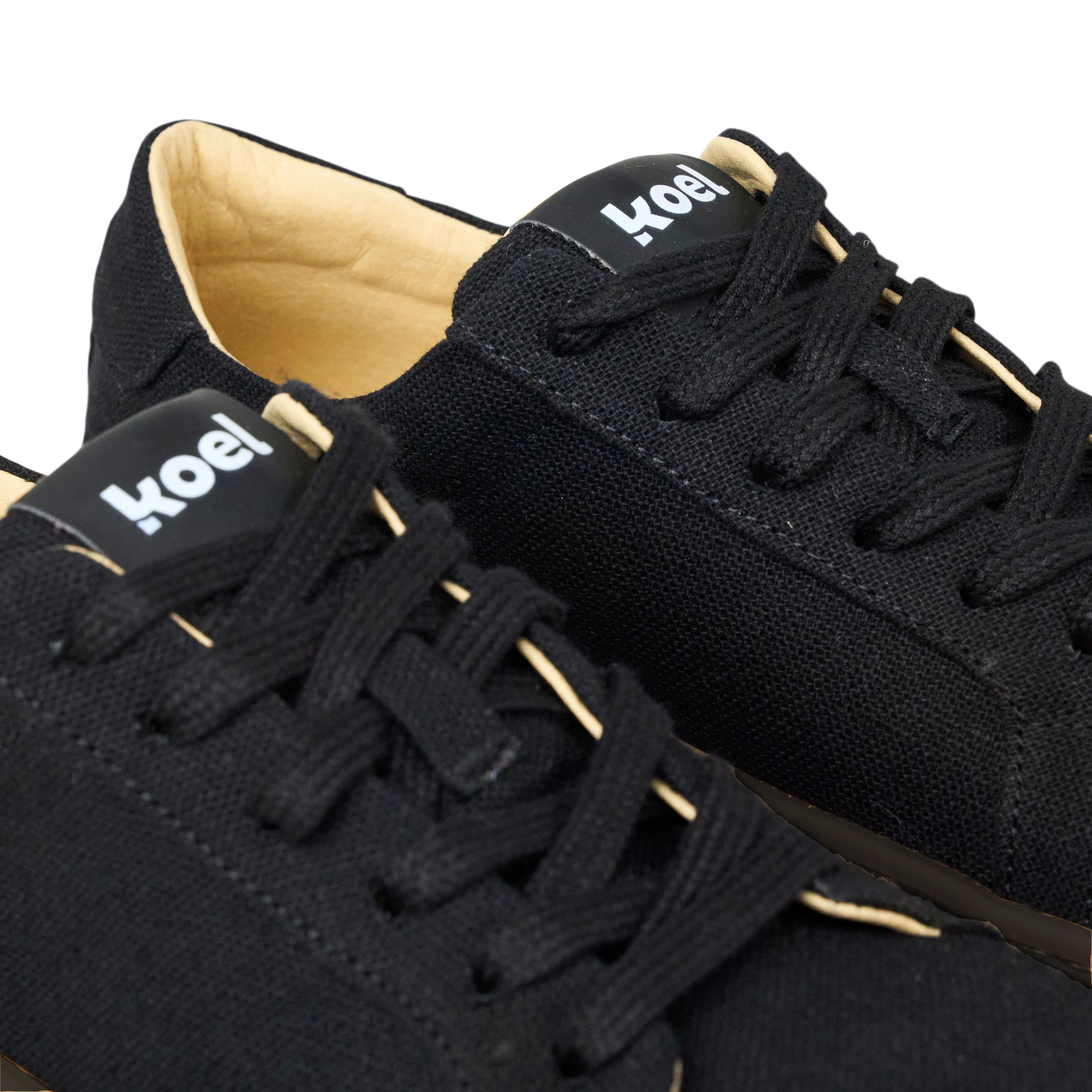 Hazel Canvas - Black